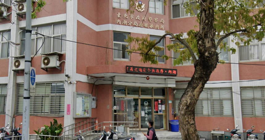 台北一名男子連續2天跑到內湖分局港墘派出所騷擾員警，還飆罵髒話。（圖／翻攝自Google Map）