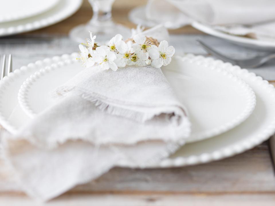 White napkin and plate