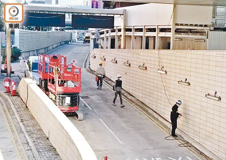 西九高鐵站關閉多時，有指站內已開始進行重開的準備工作。