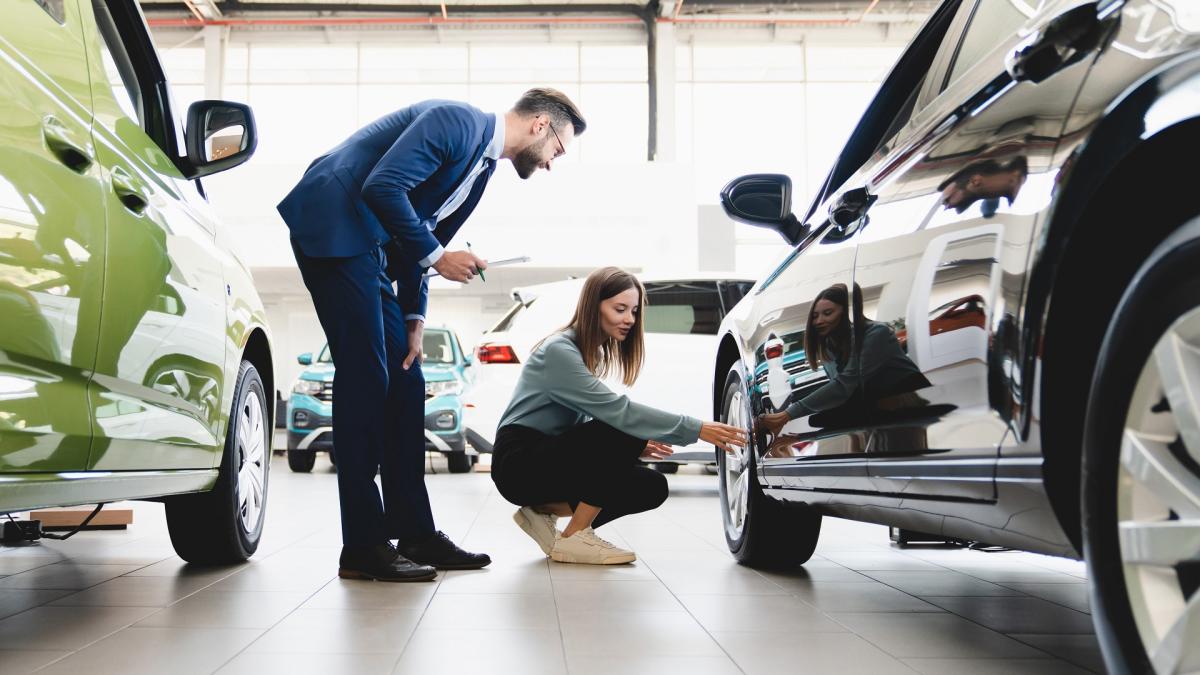 The No. 1 mistake car buyers make, according to millionaire money