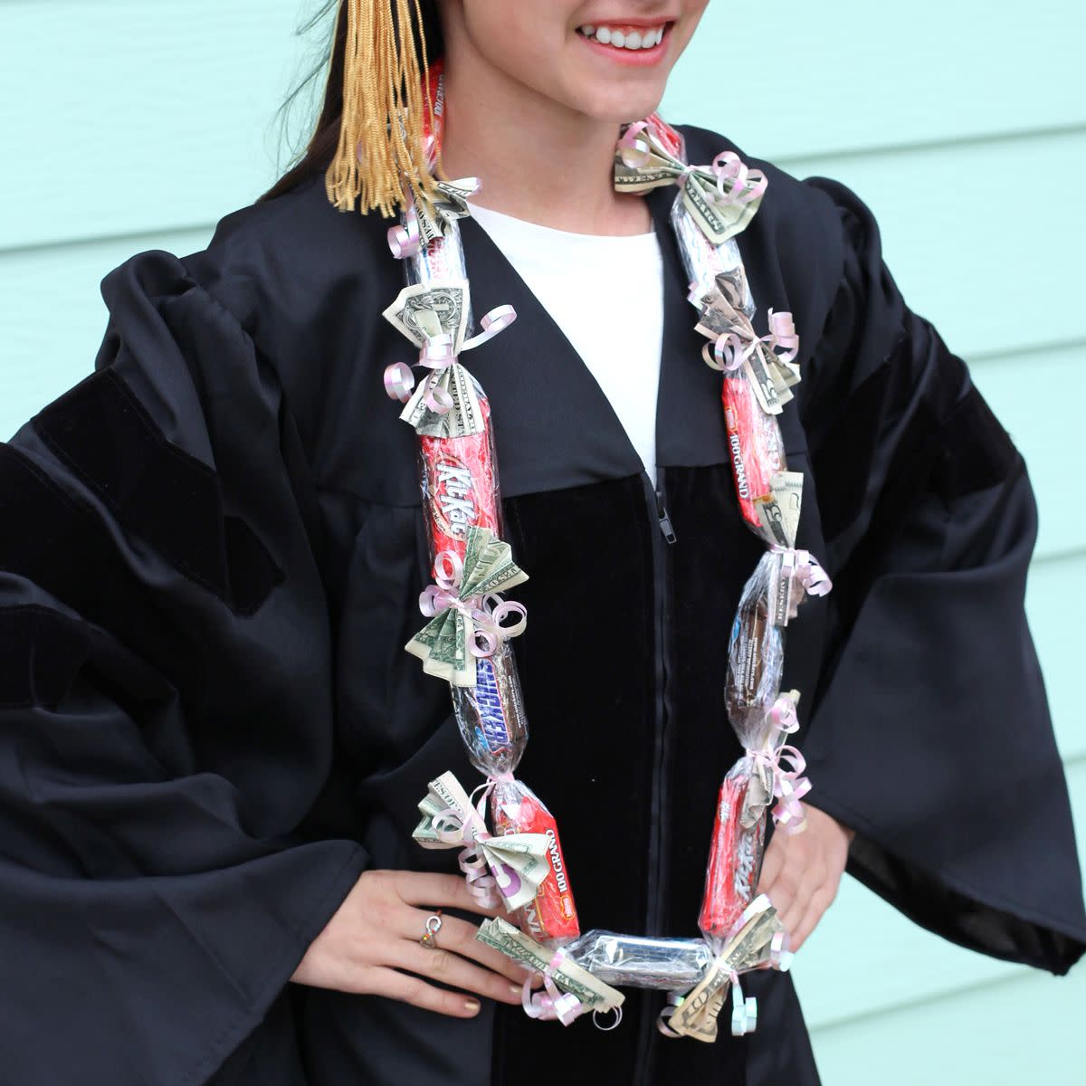 graduation party ideas candy bar and money lei