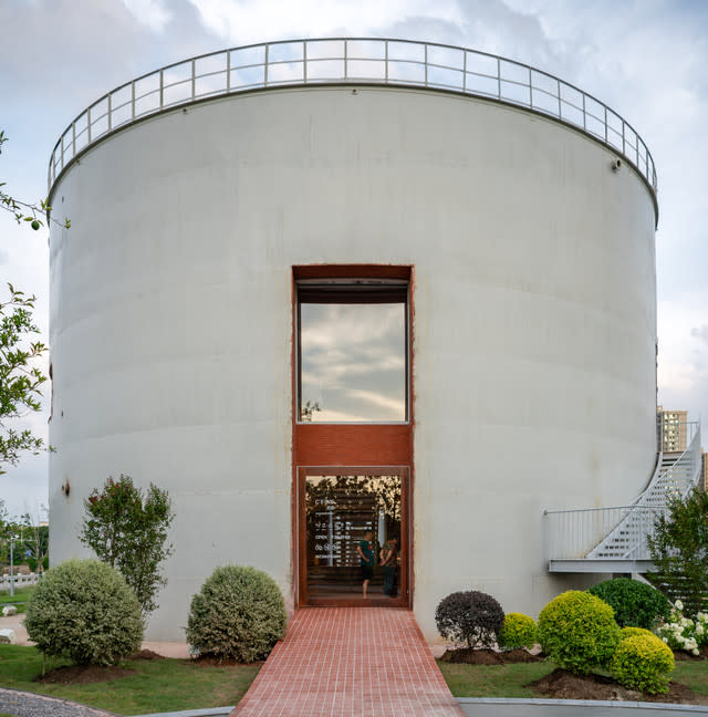 Changzhou Community Hub Built From Repurposed Oil Tanks