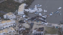 <p>Los yates de la isla de San Martín, totalmente destrozados por la tormenta (NETHERLANDS MINISTRY OF DEFENCE via REUTERS) </p>