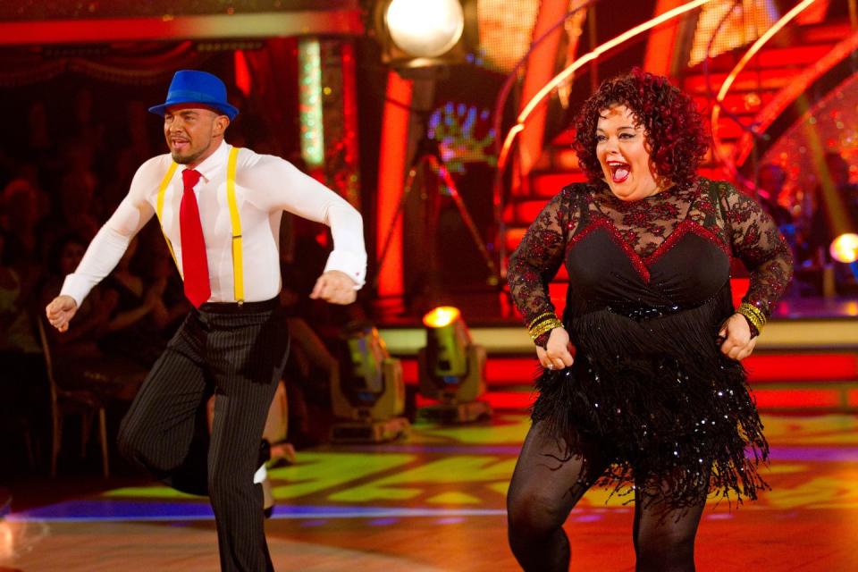 robin windsor dances with lisa riley, strictly come dancing