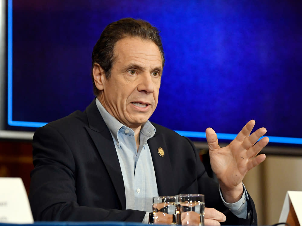 Der Gouverneur von New York, Andrew Cuomo, erhält einen Emmy Award. (Bild: Hans Pennink / Shutterstock.com)