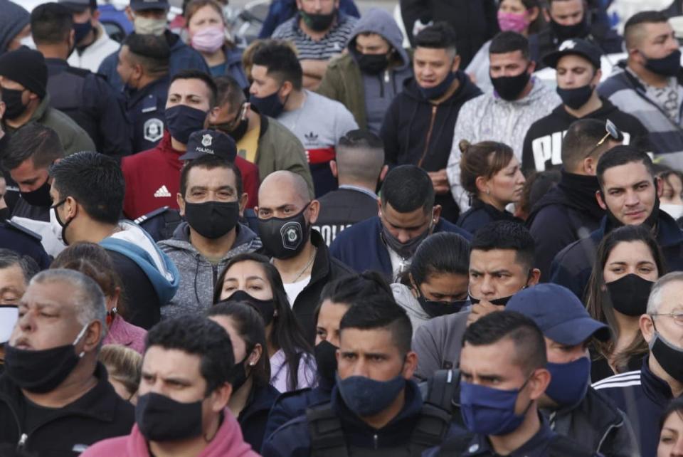 Los piquetes de la Policía Bonaerense se replican en varias localidades del conurbano