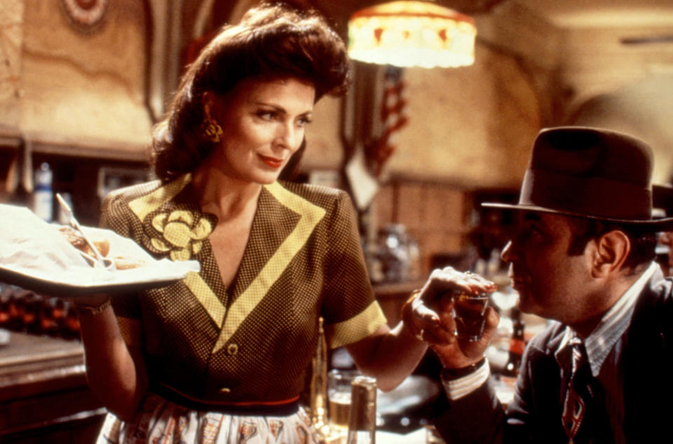 Dolores (Joanna Cassidy) and Eddie Valiant (Bob Hoskins) in "Who Framed Roger Rabbit?"