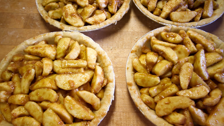 Apple pies filled with filling