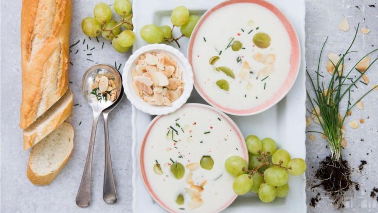 Ajoblanco con uvas
