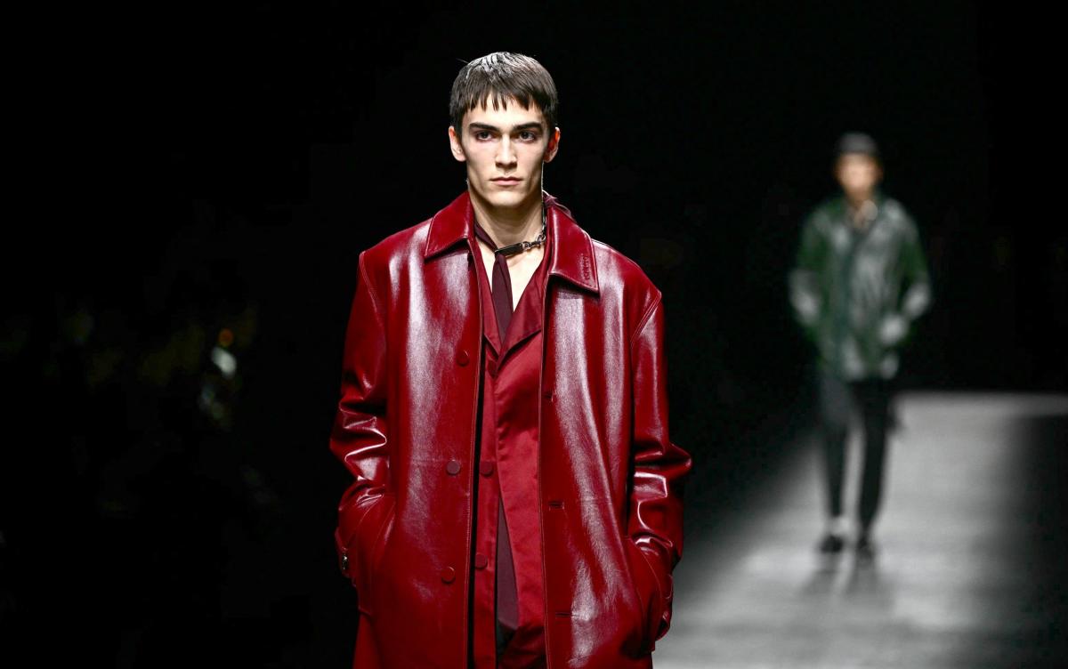 Sexy, machismo tailoring is back in fashion at Gucci