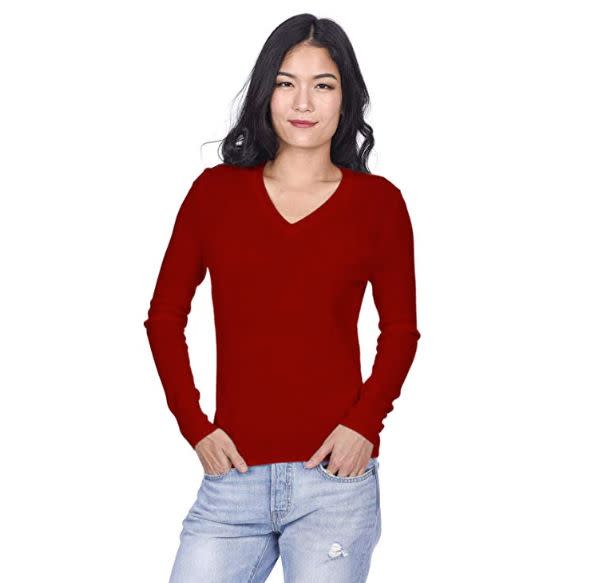 This sweater is made with 100% pure sustainable Mongolian cashmere. <strong>Find it for $98 on <a href="https://amzn.to/2VjsWp2" target="_blank" rel="noopener noreferrer">Amazon</a>.&nbsp;</strong>