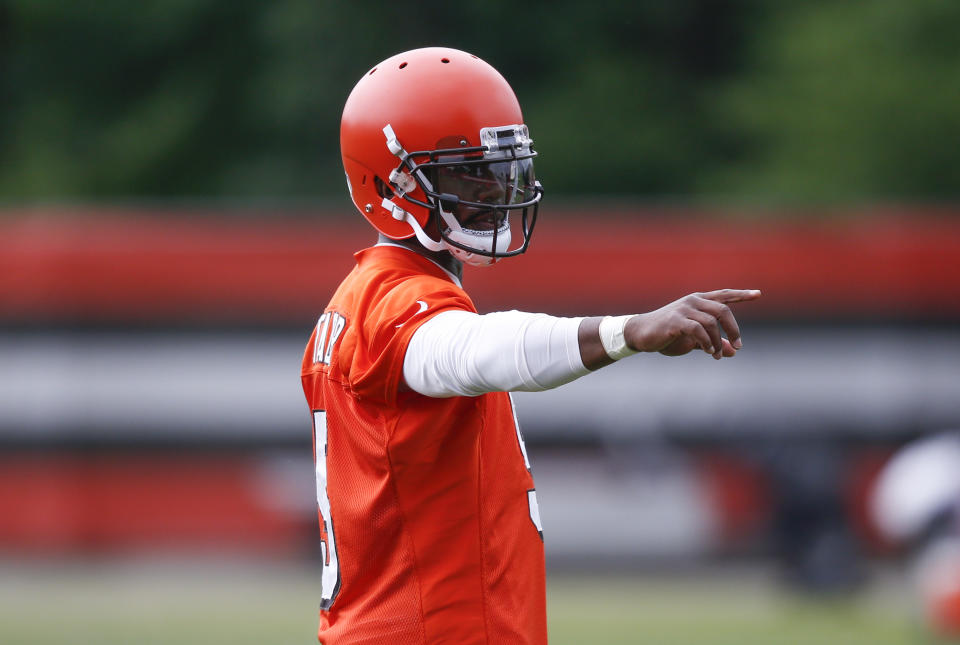 Cleveland’s Tyrod Taylor has unwavering support from head coach Hue Jackson, who insists the veteran is the team’s No. 1 quarterback. (AP)