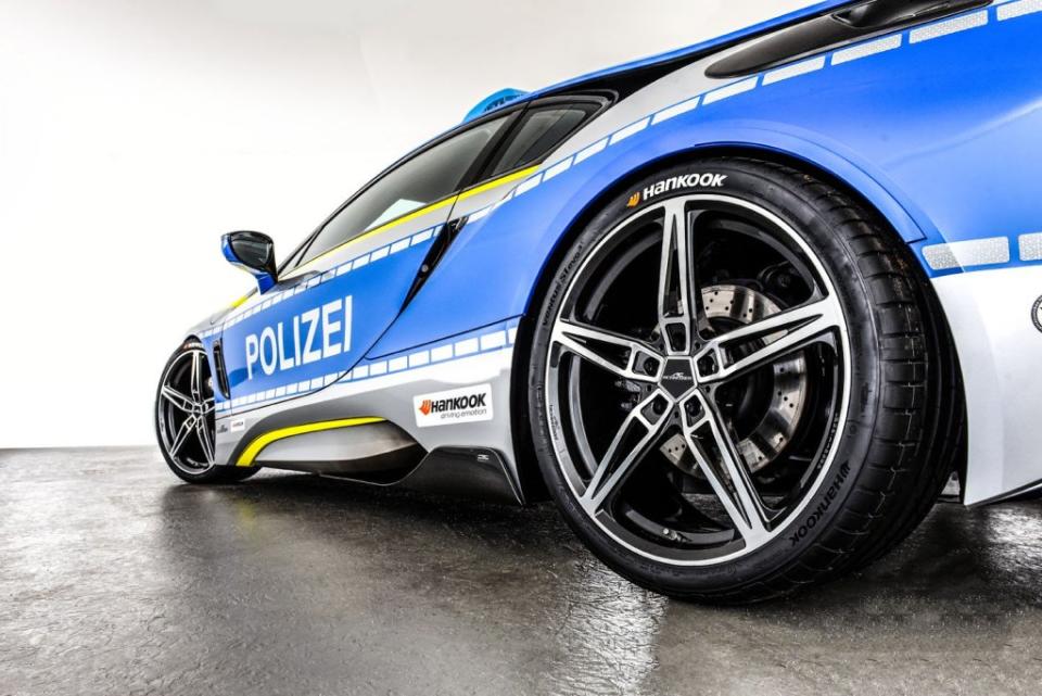 科技戰警！AC Schnitzer i8 Tune It警車強勢登場