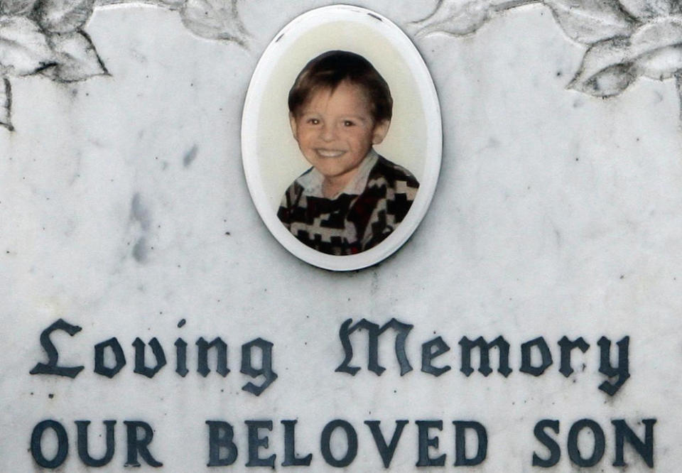 James Bulger’s grave in Liverpool (Picture: PA)