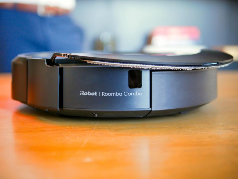 iRobot Roomba Combo j7+ hands on first look