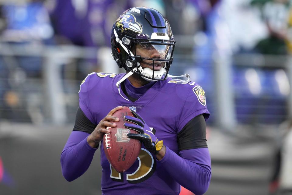 Baltimore Ravens quarterback Josh Johnson (15) warms up prior to the game against the Green Bay Packers at M&T Bank Stadium.