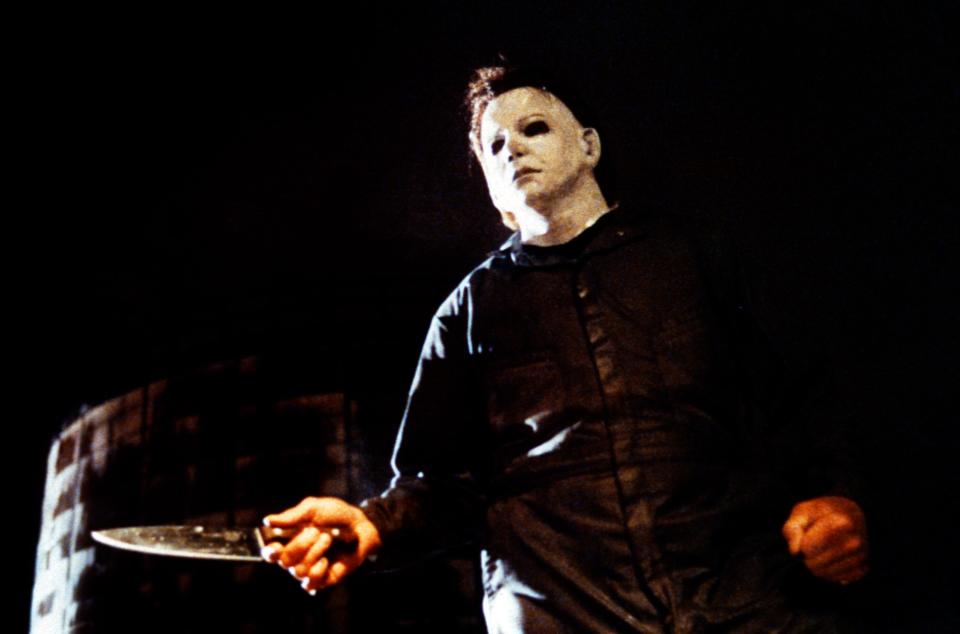 HALLOWEEN: THE CURSE OF MICHAEL MYERS, George Wilbur (as Michael Myers), 1995. ph: Kent Miles / © Dimension Films/courtesy Everett Collection (image upgraded to 16.5" x 11.1")