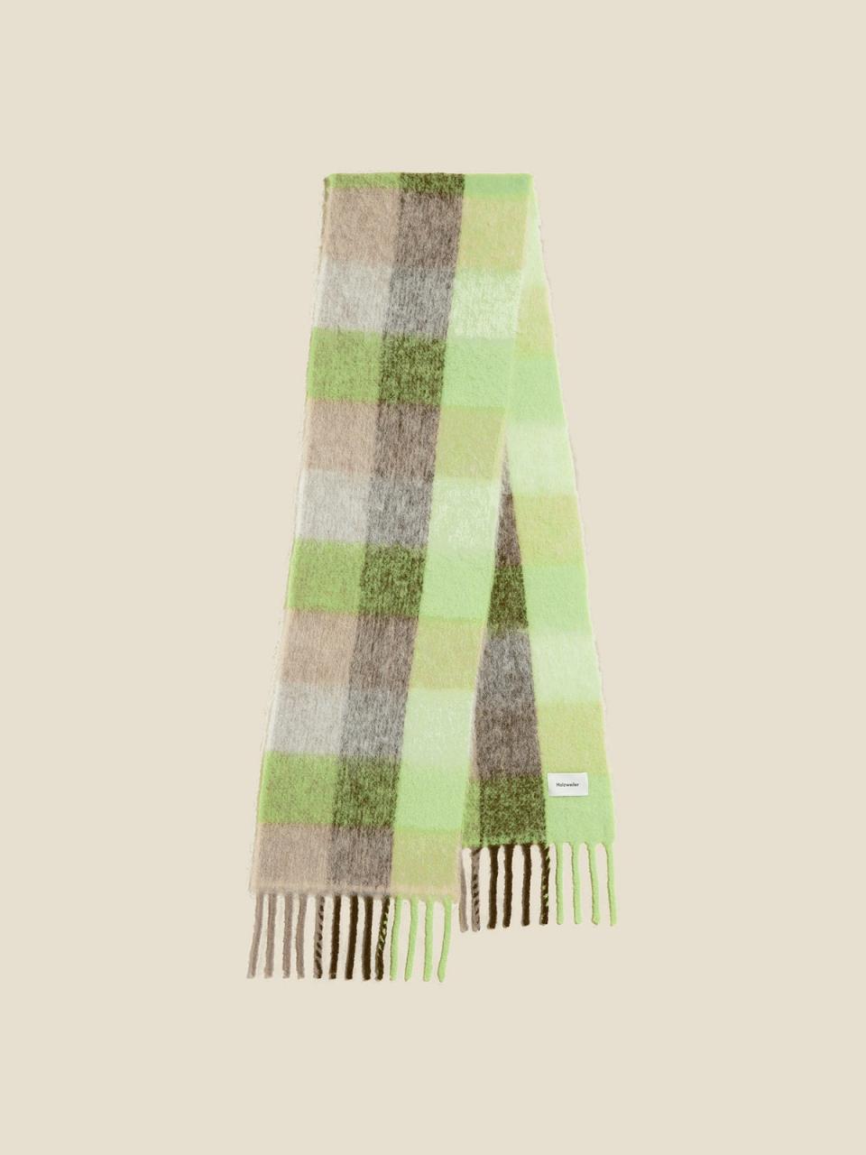 Aster scarf, £165 (holzweileroslo.com) (Holzweiler)