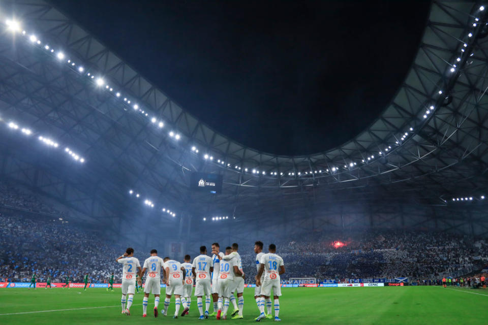 De l'avis de nombreux joueurs et coaches, le Vèl' est ce qui se fait de mieux en France en terme de ferveur. Et aussi : Old Trafford, Emirates Stadium, San Paolo, Santiago Bernabeu, Geoffroy-Guichard, Parc des Princes, Allianz Arena, Estadio de la Luz,...