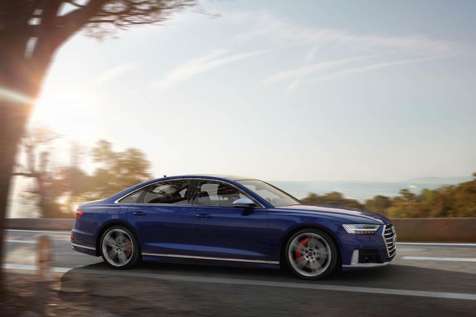 View Photos of the 2020 Audi S8