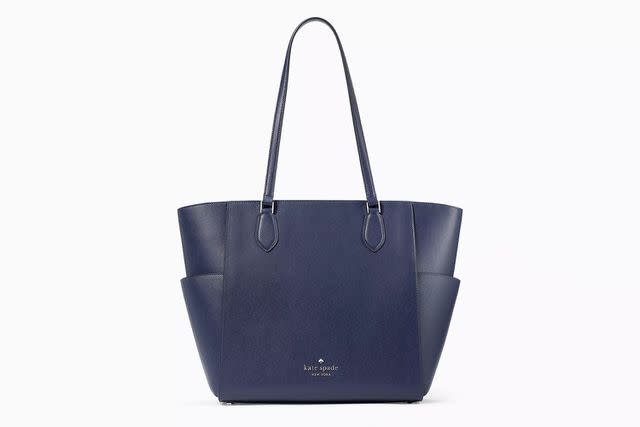 <p>Kate Spade Outlet</p>