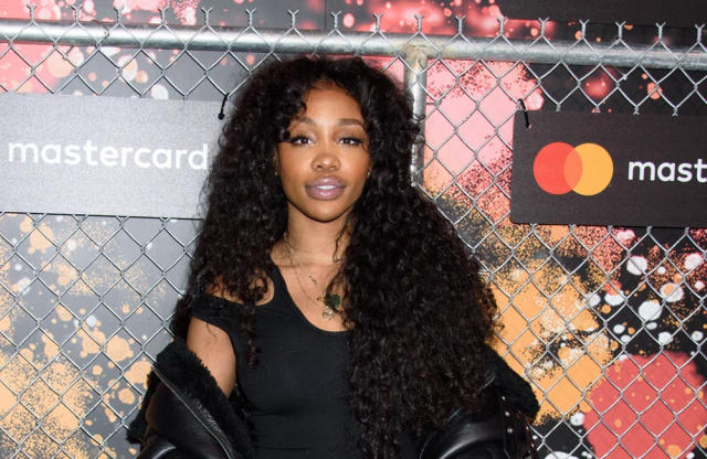 SZA is celebrating being weed-free for 1 year