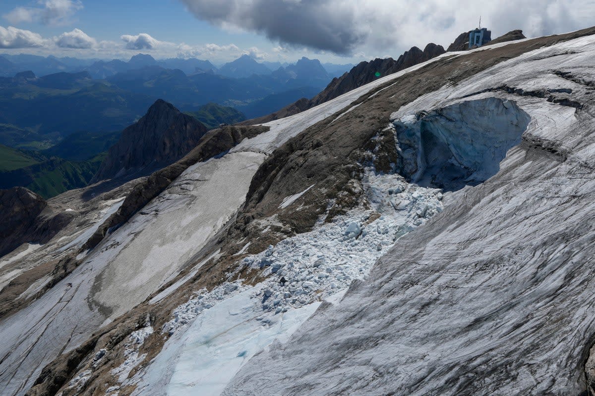 ITALIA GLACIAR AP EXPLICA (AP)