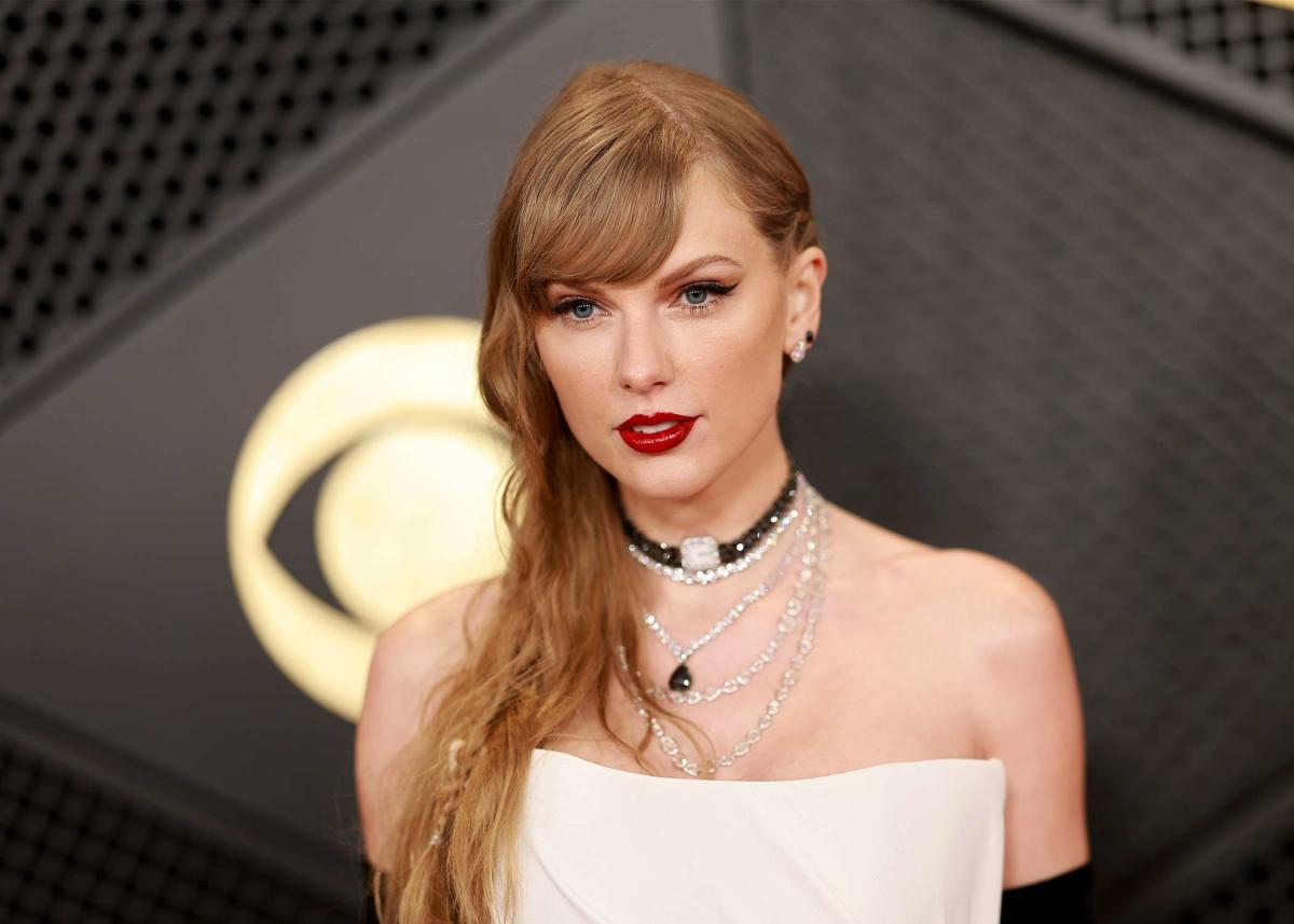 A Complete History of Taylor Swift's Signature Cat Eye