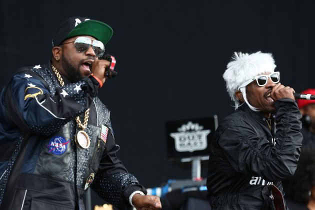 Outkast's commemorates second album's anniversary