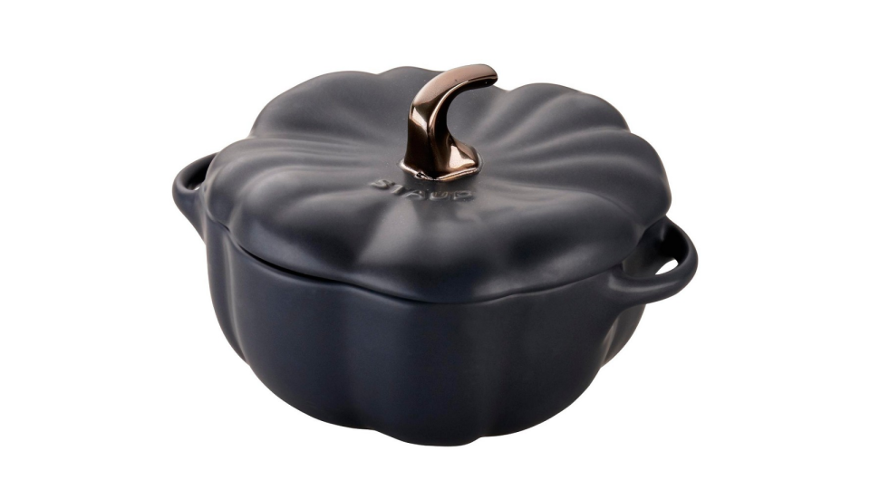 Because who doesn't need goth-y cookware?