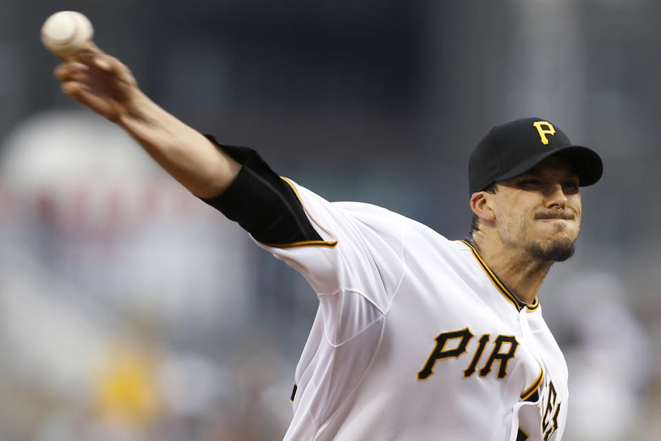 Pittsburgh Pirates starting pitcher Charlie Morton throws during the first inning of a baseball game against the Chicago Cubs on Wednesday, April 2, 2014, in Pittsburgh. (AP Photo/Keith Srakocic)