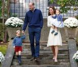 Britain's Prince William (2nd L), Catherine, Duchess of Cambridge, Prince George (L) and Princess Charlotte (R) arrive at a children's party at Government House in Victoria, British Columbia, Canada, September 29, 2016. REUTERS/Chris Wattie