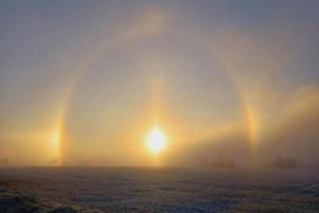 Halo around the sun that heralds bad weather