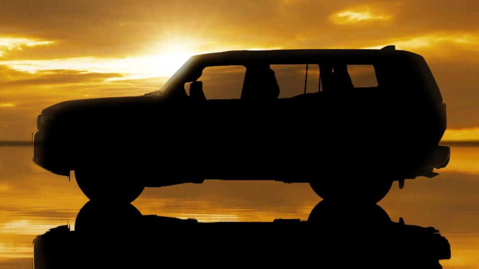Teaser Previews Boxy New Toyota Land Cruiser Bound for US photo