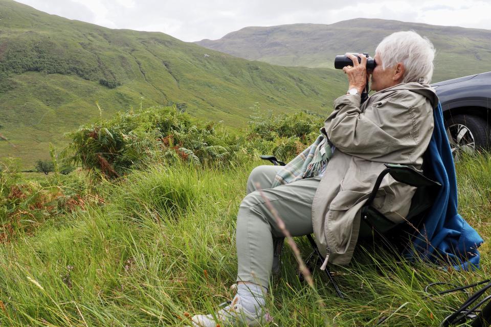 Dame Judi Dench in Scotland. (BBC Studios/Ellie Arkle)