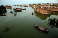 <p>Flood affected people move to safer place in Allahabad, India, Thursday, Aug. 25, 2016. Flood affected move to safer places, in Allahabad, India, Thursday, Aug. 25, 2016. (AP Photo/Rajesh Kumar Singh)</p>