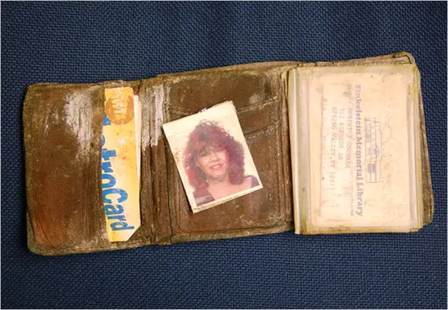 Robert Gschaar's recovered wallet was found intact at Ground Zero. A photo of Myrta Gschaar was inside the wallet.