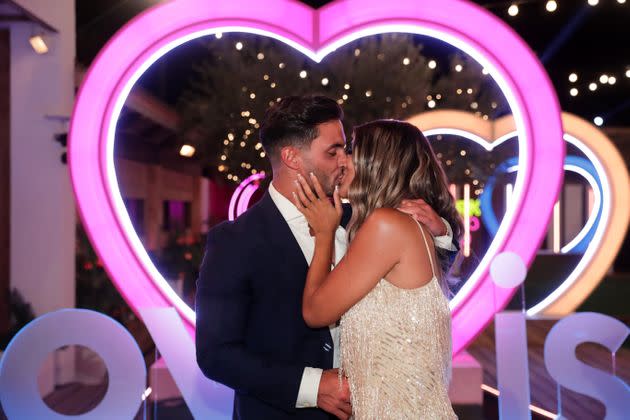 Love Island victors Davide and Ekin-Su celebrate their win (Photo: Matt Frost/ITV/Shutterstock)