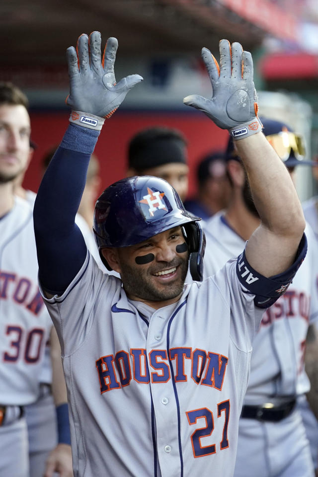 Peña homers with parents watching, Astros thump Angels 13-6 - The San Diego  Union-Tribune