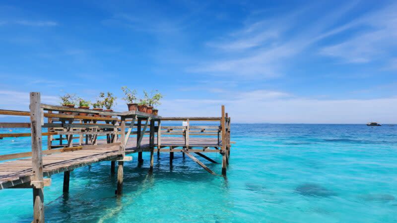 langtengah - blue clear water