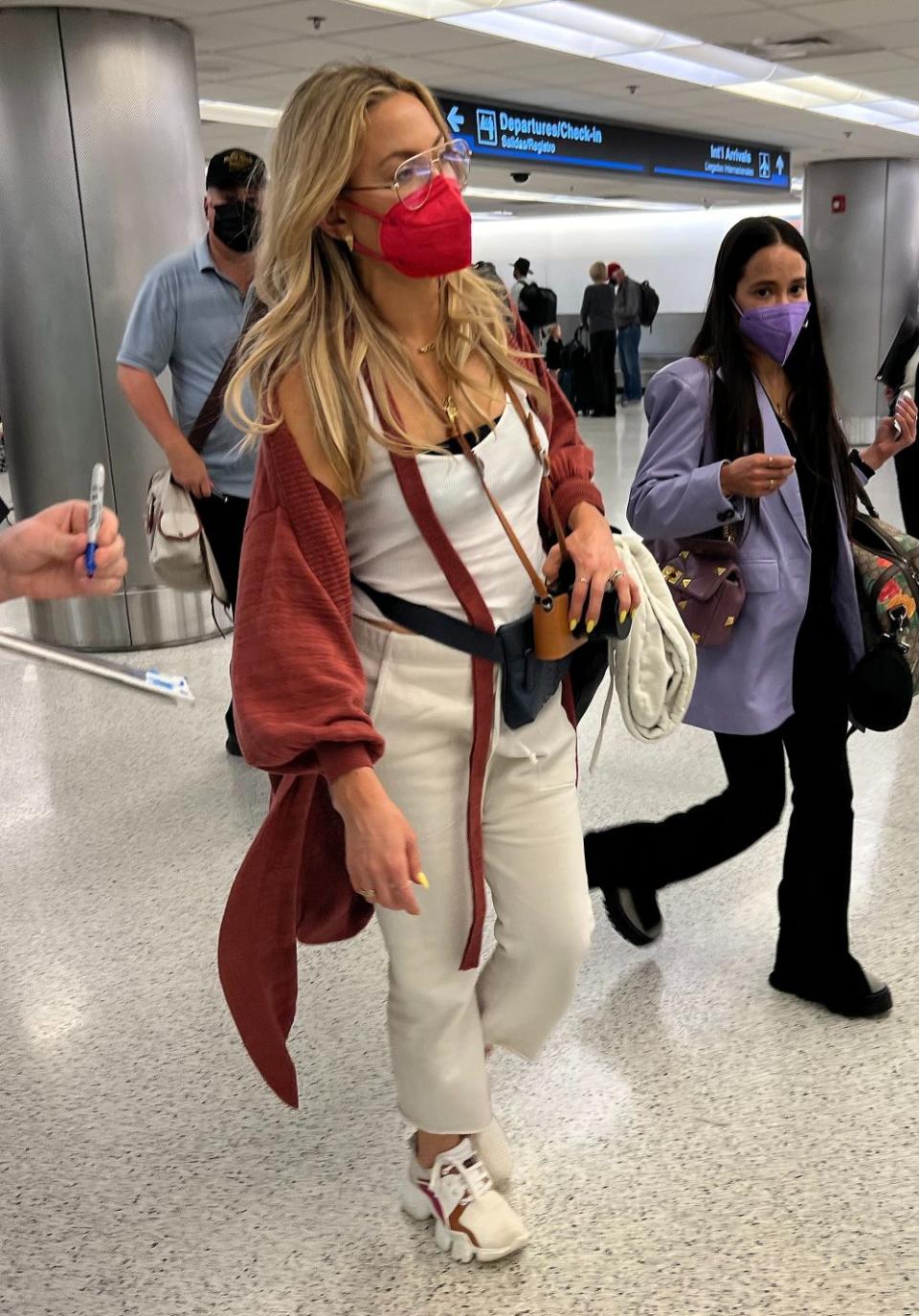 Kate Hudson at the airport. - Credit: Mega