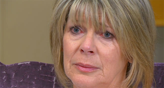 ruth-langsford-crying