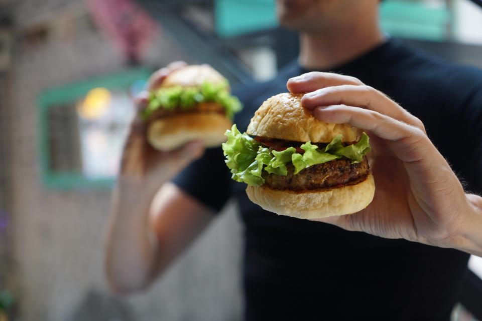 Si pasan más de 2 minutos, al final no nos comemos la burger. Foto: Pixabay