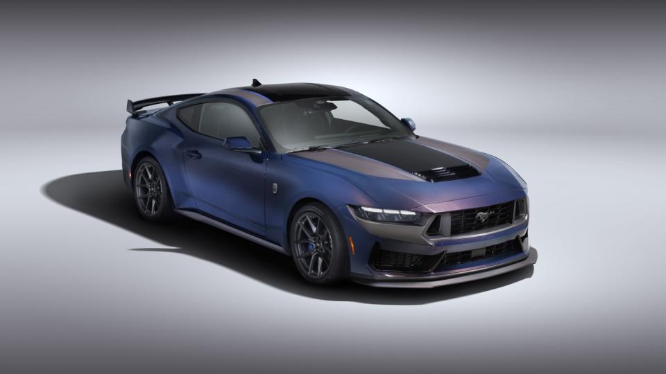 2024 Ford Mustang Dark Horse gets blackblue interior, optional hand