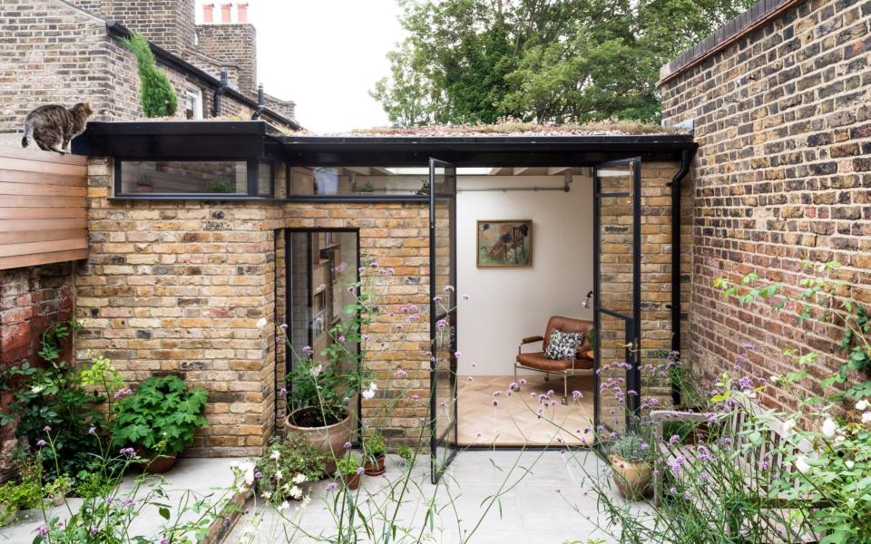 A garden room in Greenwich, south London, designed by MW Architects - FRENCH+TYE