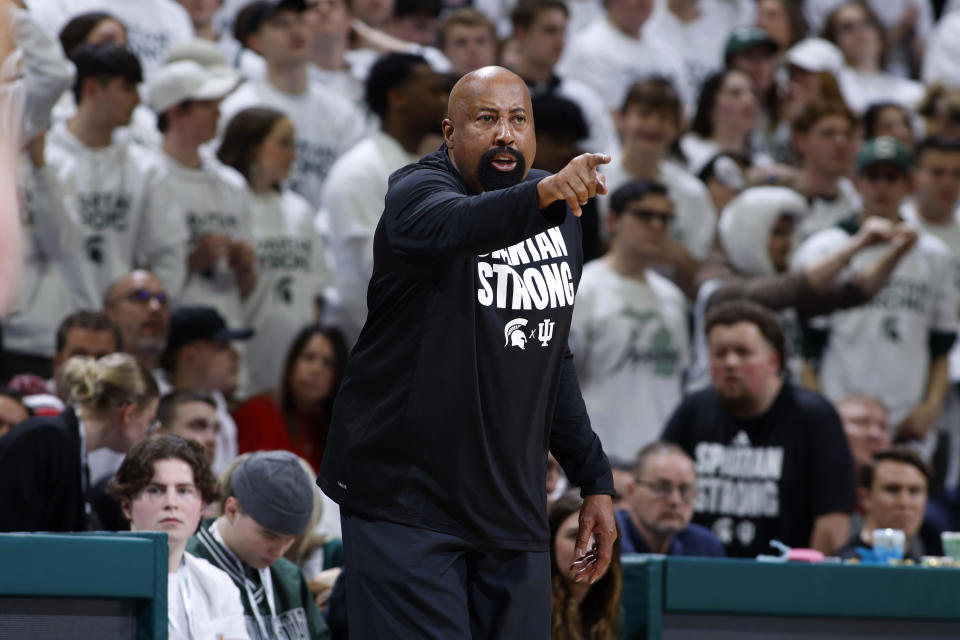 Indiana coach Mike Woodson gives instructions during the first half of an NCAA college basketball game against Michigan State, Tuesday, Feb. 21, 2023, in East Lansing, Mich. (AP Photo/Al Goldis)