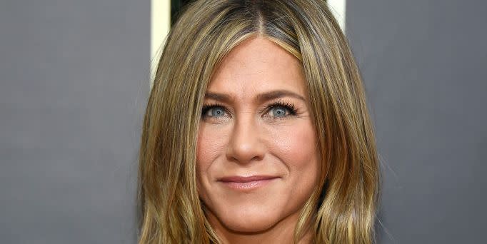 jennifer aniston's topless sideboob photo is a sight to behold