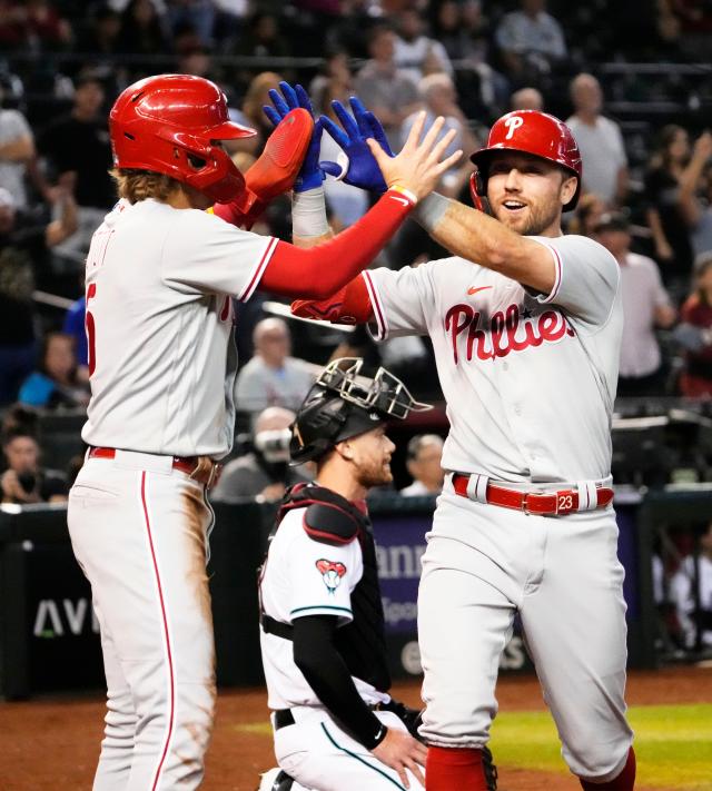 Phillies' JT Realmuto hits for cycle in loss to Diamondbacks