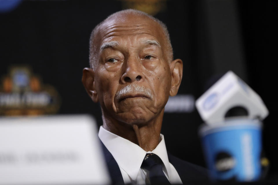 Robert Hughes answers questions at the Basketball Hall of Fame news conference, Saturday, April 1, 2017, in Glendale, Ariz. (AP Photo/David J. Phillip)