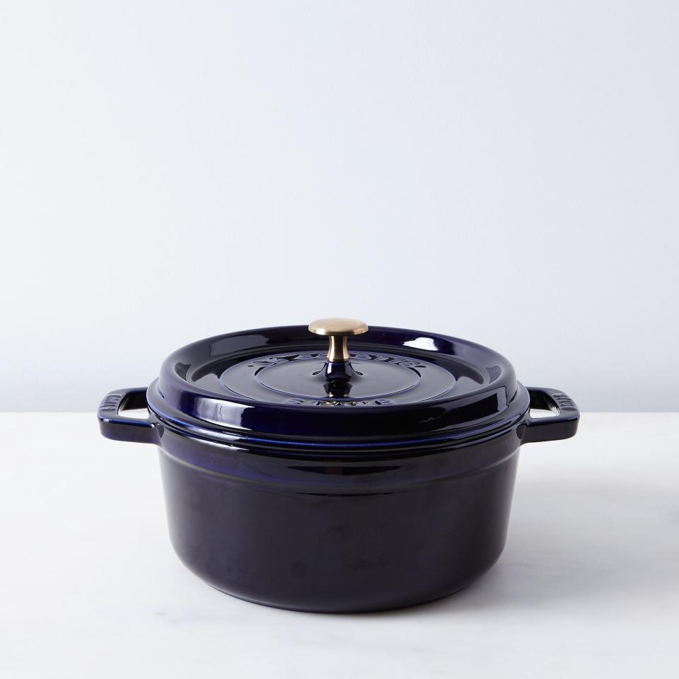 <h1 class="title">Food52 x Staub Round Cocotte</h1>